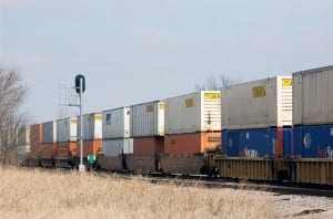 m-intermodal-bnsf-doublestacks-okla-cr-wikicommon-dougwertman-1-1
